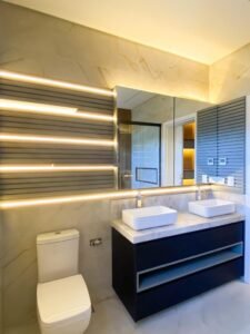 dc046091-9775-4b1b-a1b2-b70c1371b428